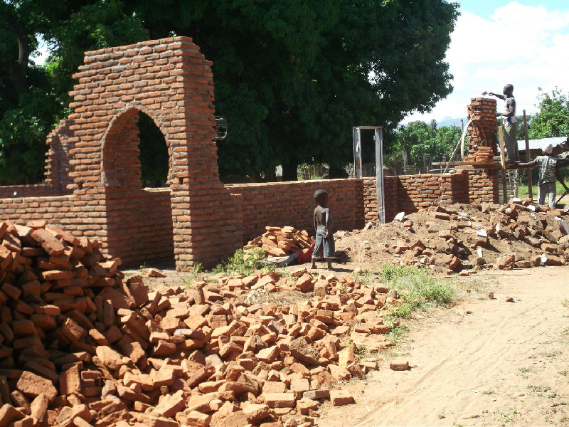 Early phases of construction at one of the Al-Imdaad Foundation’s masjid projects in Namalaka village Malawi